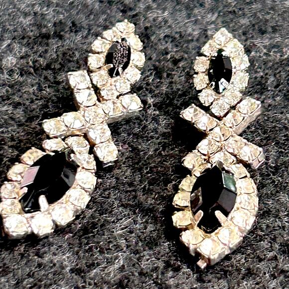 Mid-Century Clear Rhinestone and Black Stone Drop Necklace and Earrings Set - Picture 9 of 10